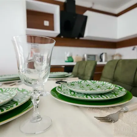 Marine Rezidance * אלאניה